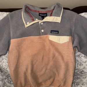 Peach/Gray Women’s Patagonia Fleece